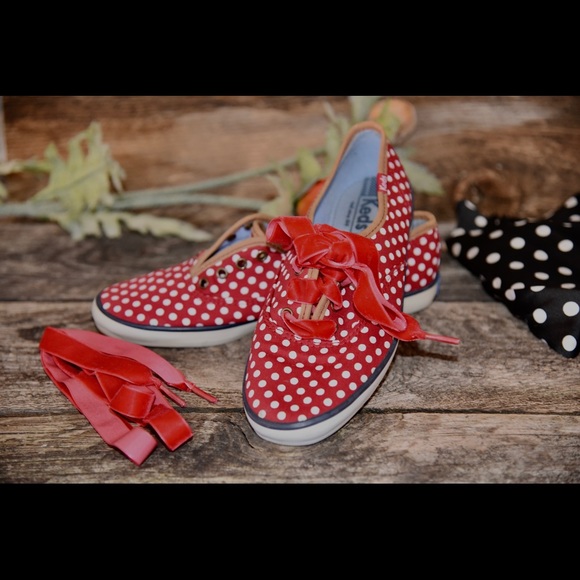 Keds Shoes  Red Polka Dot with  Cutest Red Velvet Ribbon Laces size 6 - Picture 6 of 10